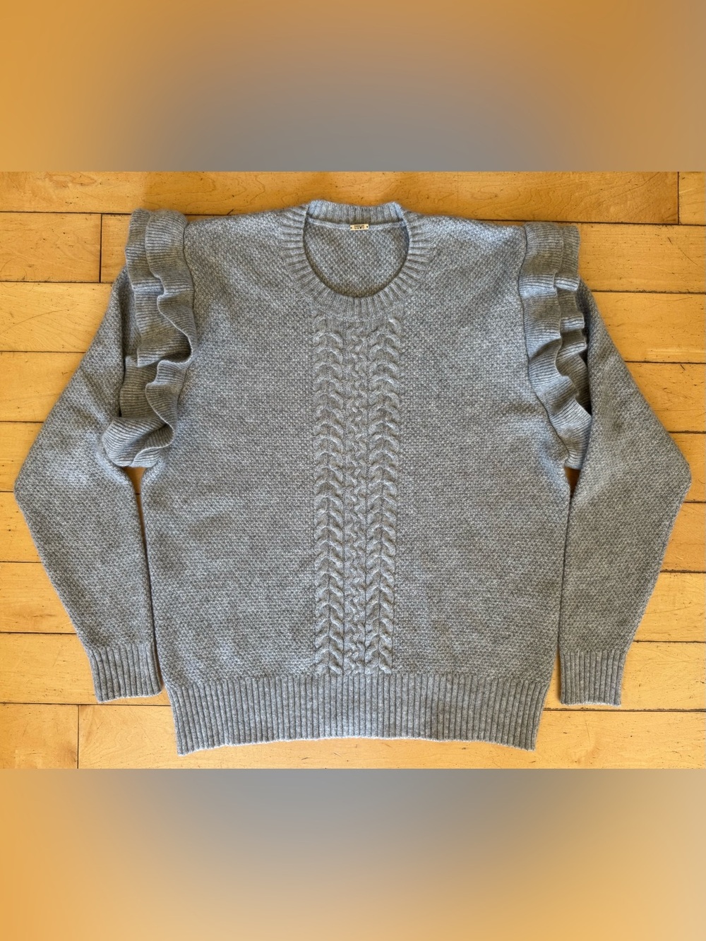 Chan Luu grey wool cashmere blend round neck long sleeve ruffle sweater women M